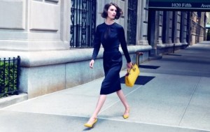 Le port de tête: the way you hold your head. Picture source: http://www.mesacosan.com/conseil-en-image-femme/comment-etre-elegante-avec-un-joli-port-de-tete-a2183.html.