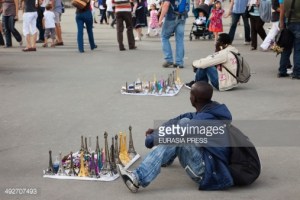 eiffel tower sellers non-mobile